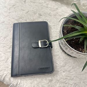 At-a-Glance 2008 Black Faux Leather Planner Organizer 8.5” x 6”